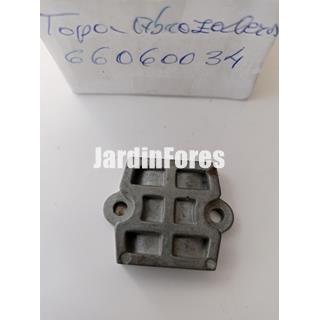 Tapa abrazadera soporte eje delantero cortacésped Oleo-Mac (66060034) - Imagen 1